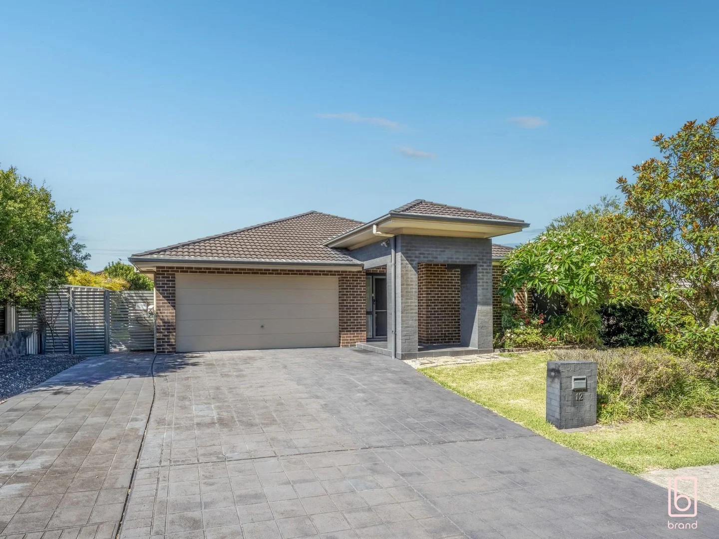 12 Hakone Road, Woongarrah NSW 2259