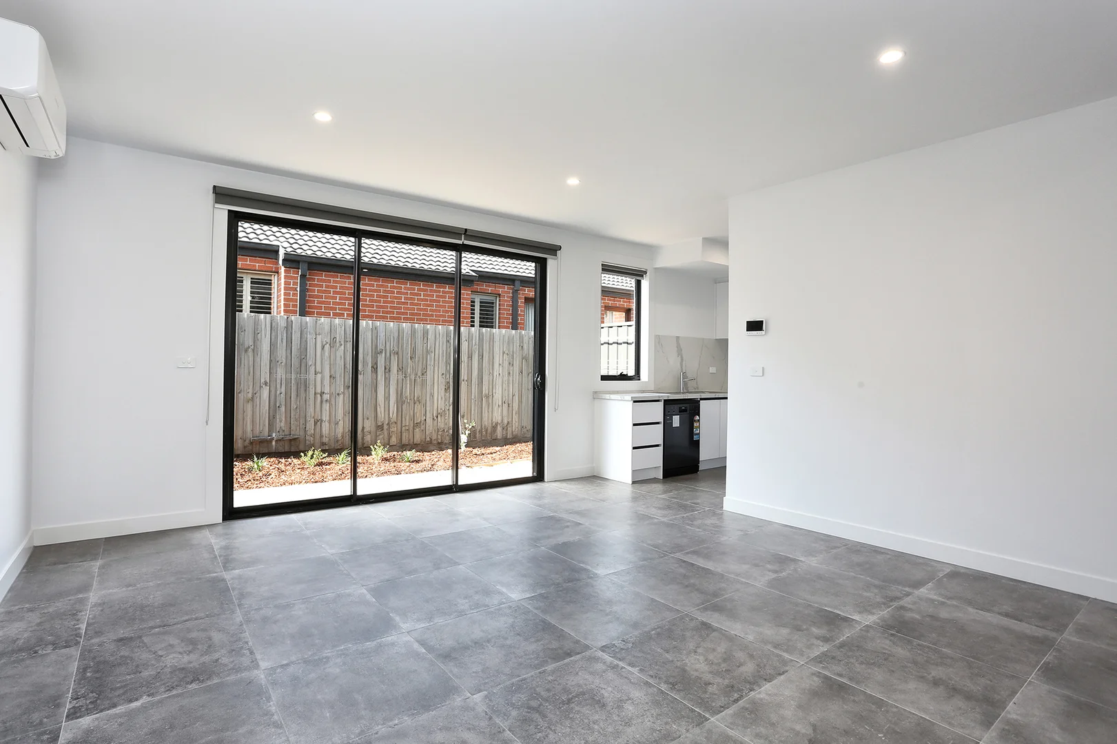Additional image 3 of 2/6 MacKinnon Grove, Glenroy VIC 3046