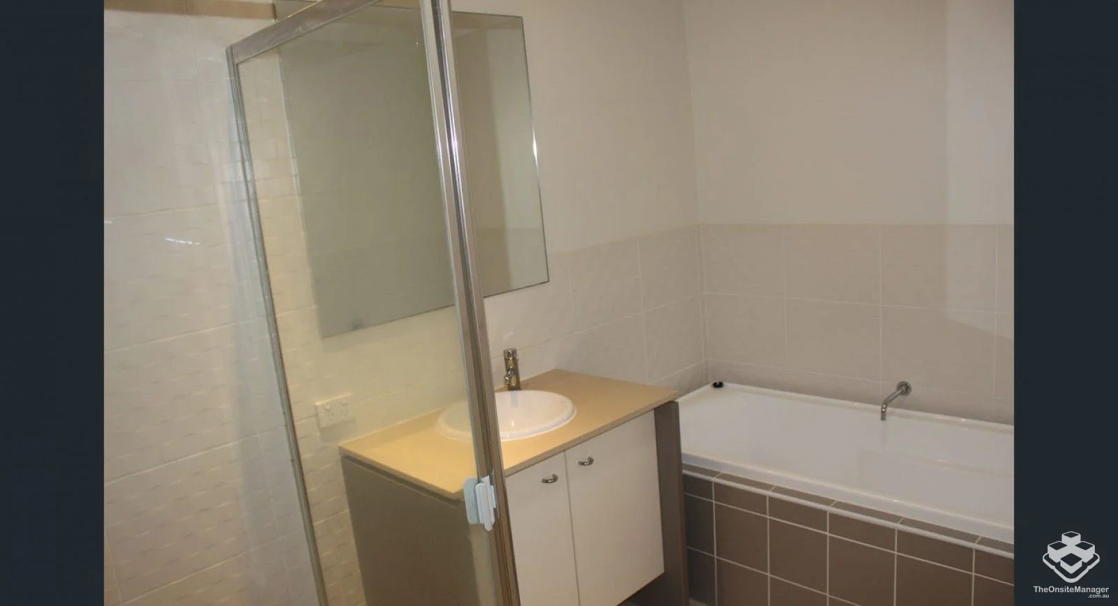 Additional image 8 of ID:21172075/16 Surbiton Court, Carindale QLD 4152