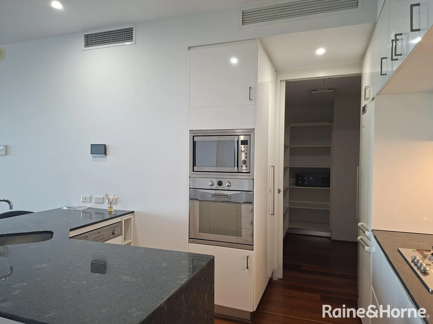 6045/6 Parklands Boulevard, Brisbane City QLD 4000