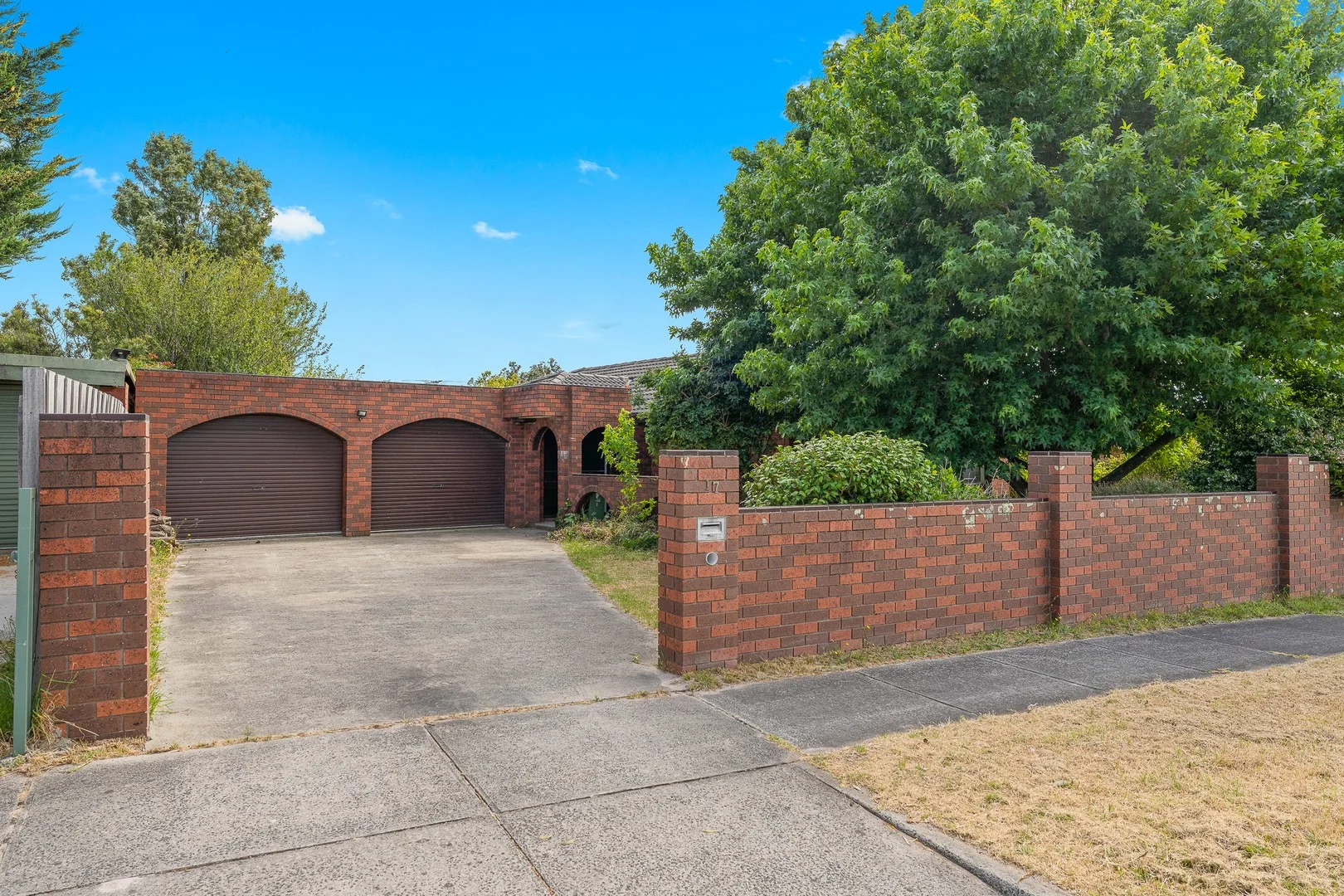 17 Isaac Smith Crescent, Cranbourne VIC 3977