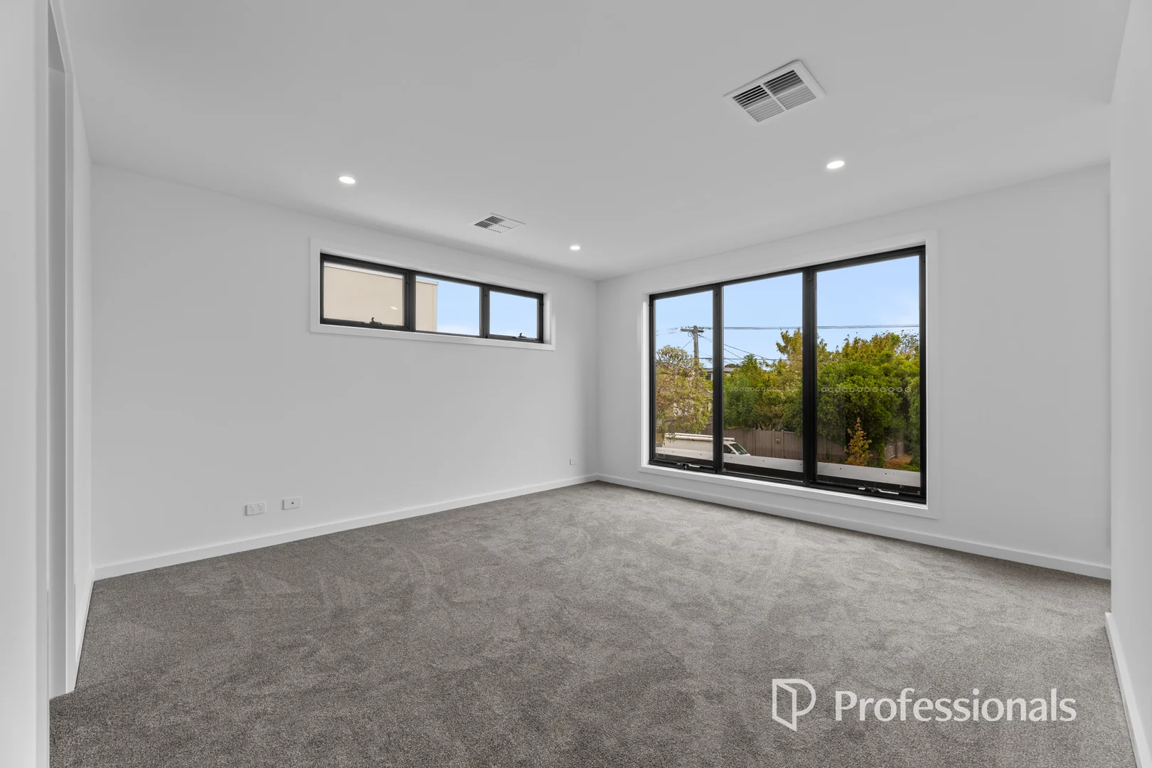 Additional image 5 of 39b Parkmore Road, Bentleigh East VIC 3165