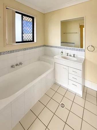 Additional image 10 of 9 Dellvene Crescent, Rosewood QLD 4340