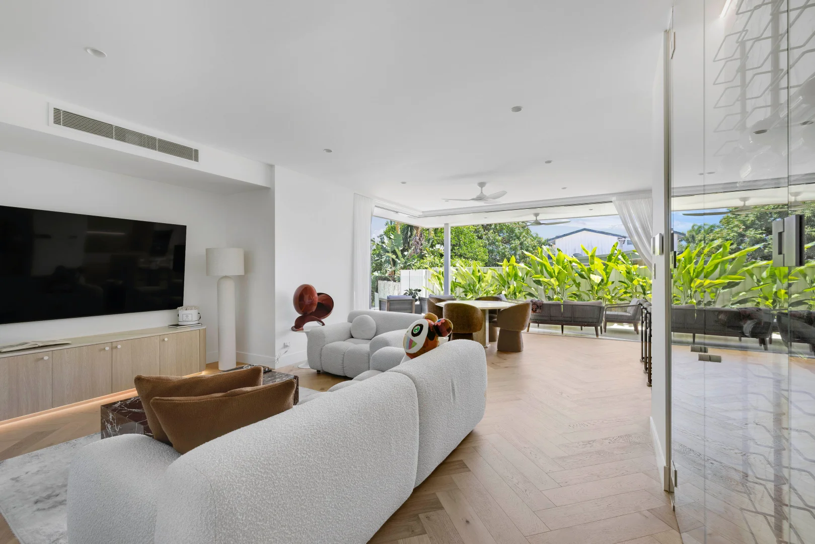 Additional image 2 of 1/33 Merrimac Boulevard, Broadbeach Waters QLD 4218