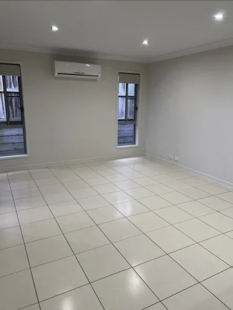 1/42 Parkview Drive, Glenvale QLD 4350 photo 3