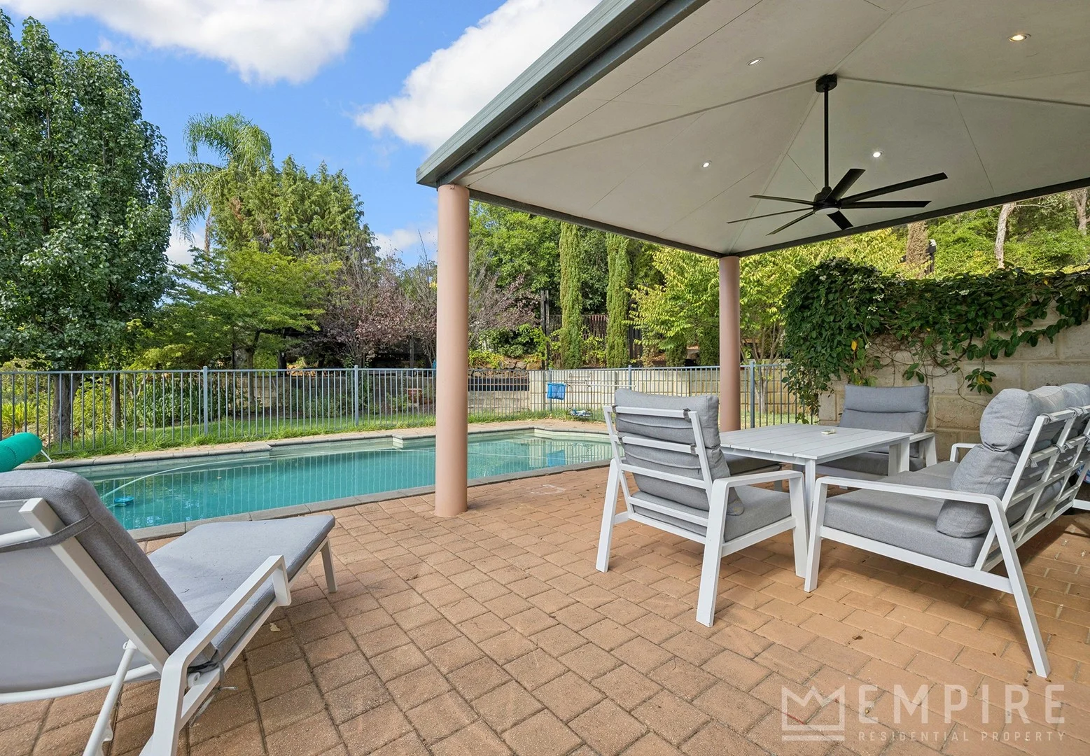 51 Lenori Road, Gooseberry Hill WA 6076