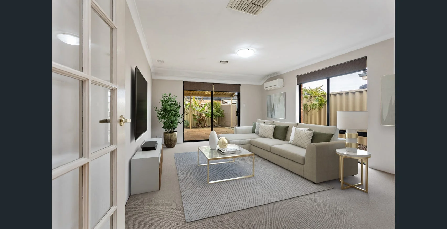 31 Kingia Way, Canning Vale WA 6155 photo 3