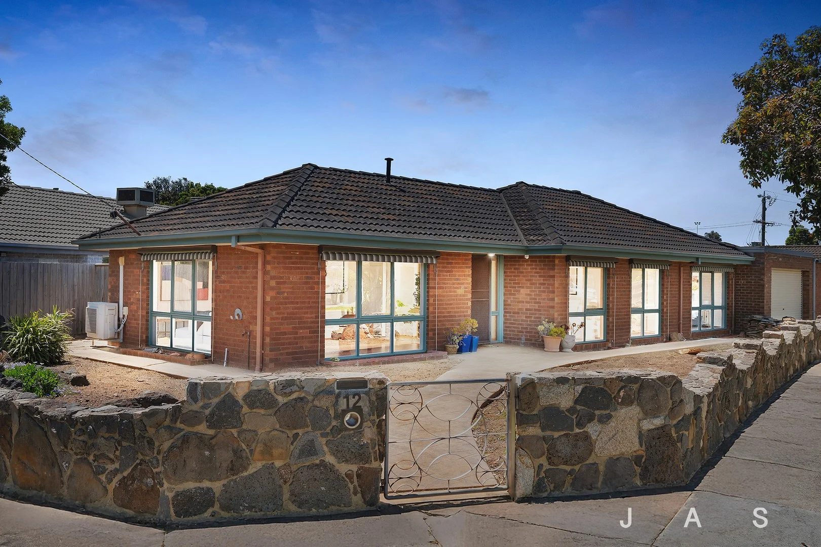 12 Duane Court, Altona Meadows VIC 3028