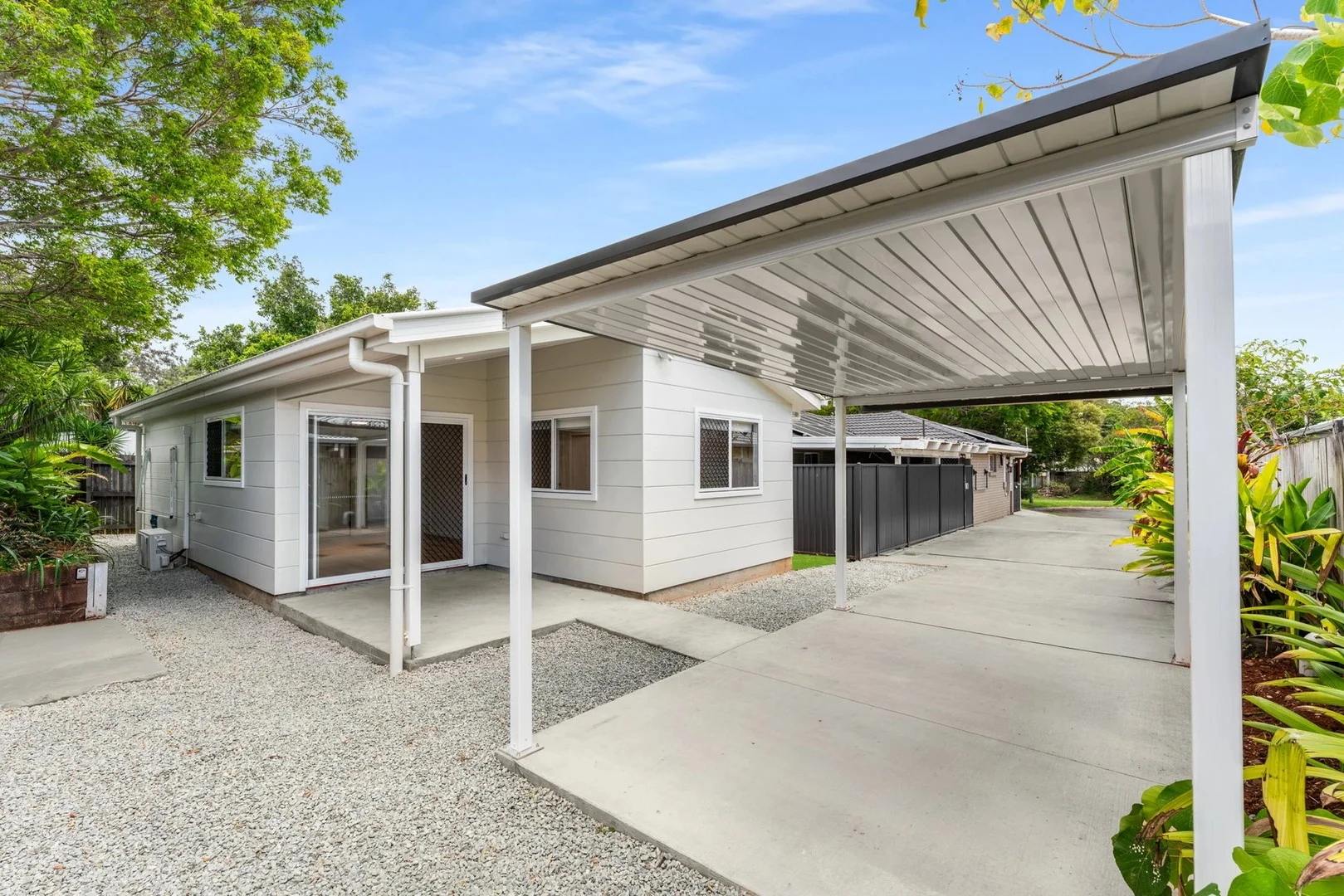 100-102A Mill Street, Redland Bay QLD 4165