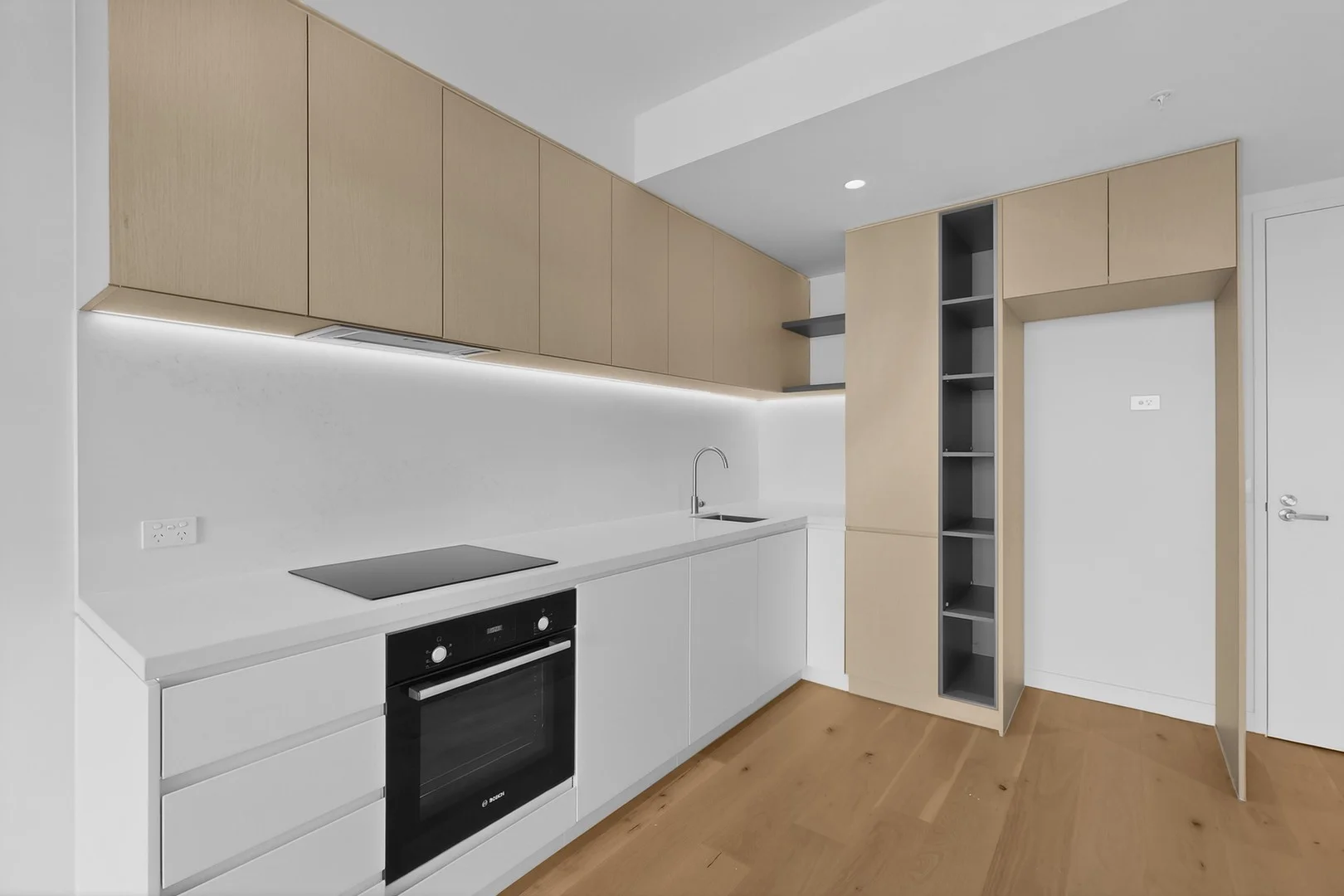 2 Bed/9 Lightwood Avenue, Highett VIC 3190