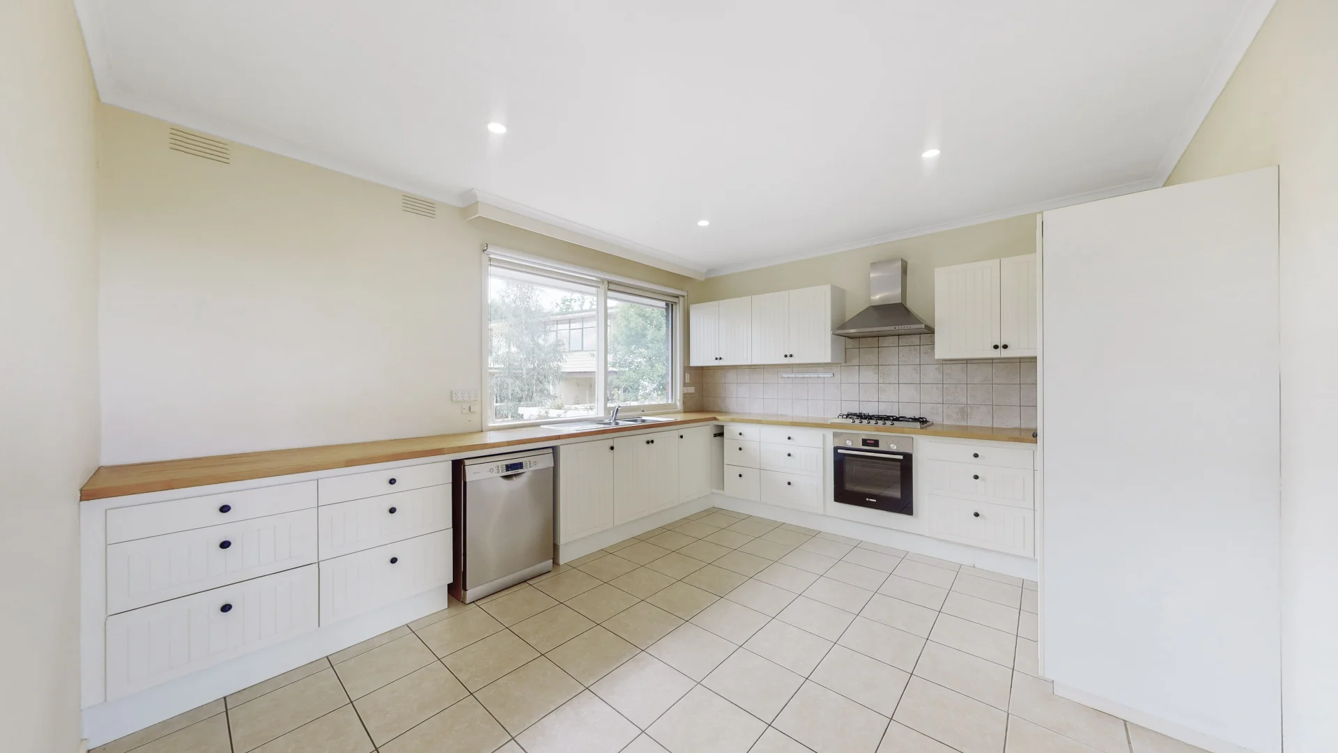 Additional image 5 of 104 Koornalla Crescent, Mount Eliza VIC 3930
