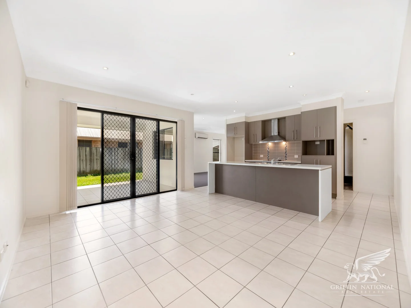 7 Seeney Street, Caboolture QLD 4510 photo 3
