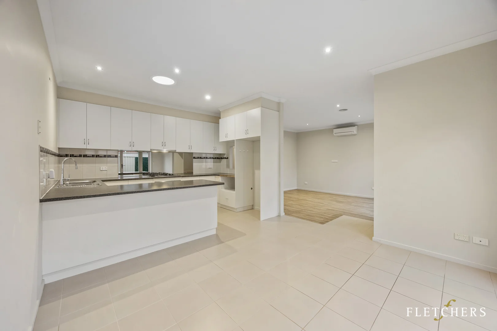 Additional image 3 of 2/20 Steinfeld St S, Golden Point VIC 3350