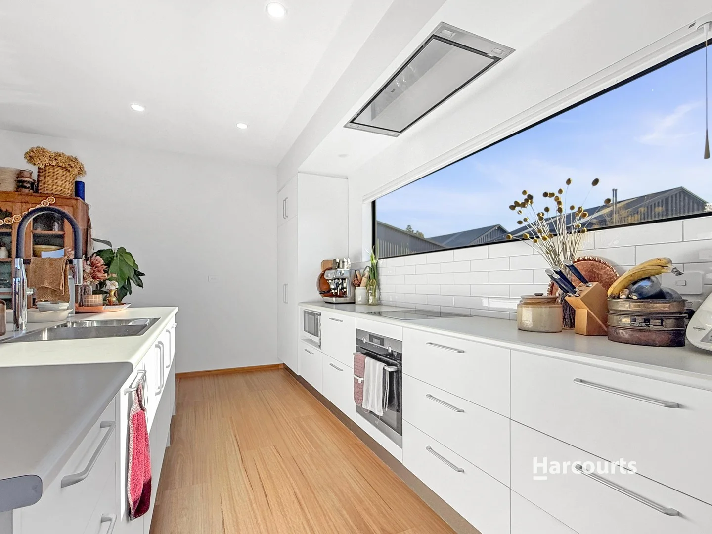 100 Main Road, Penguin TAS 7316