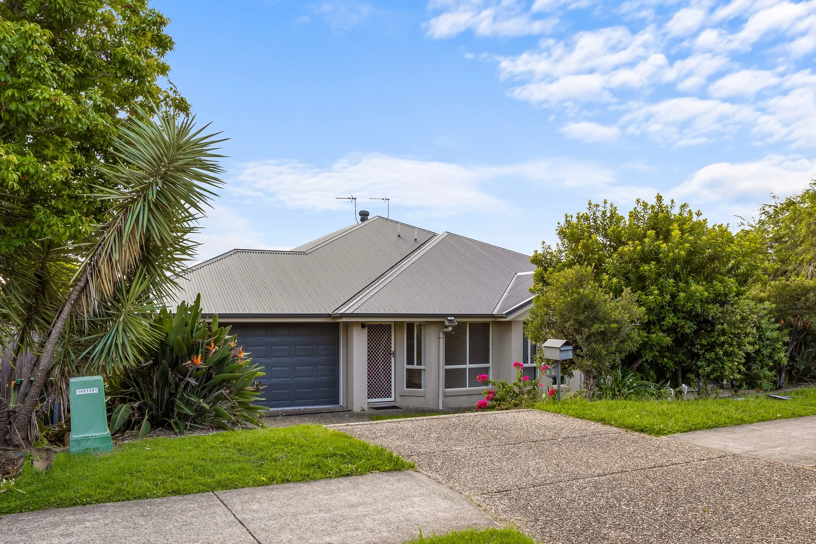2/9 Pamphlet Lane, Coomera QLD 4209