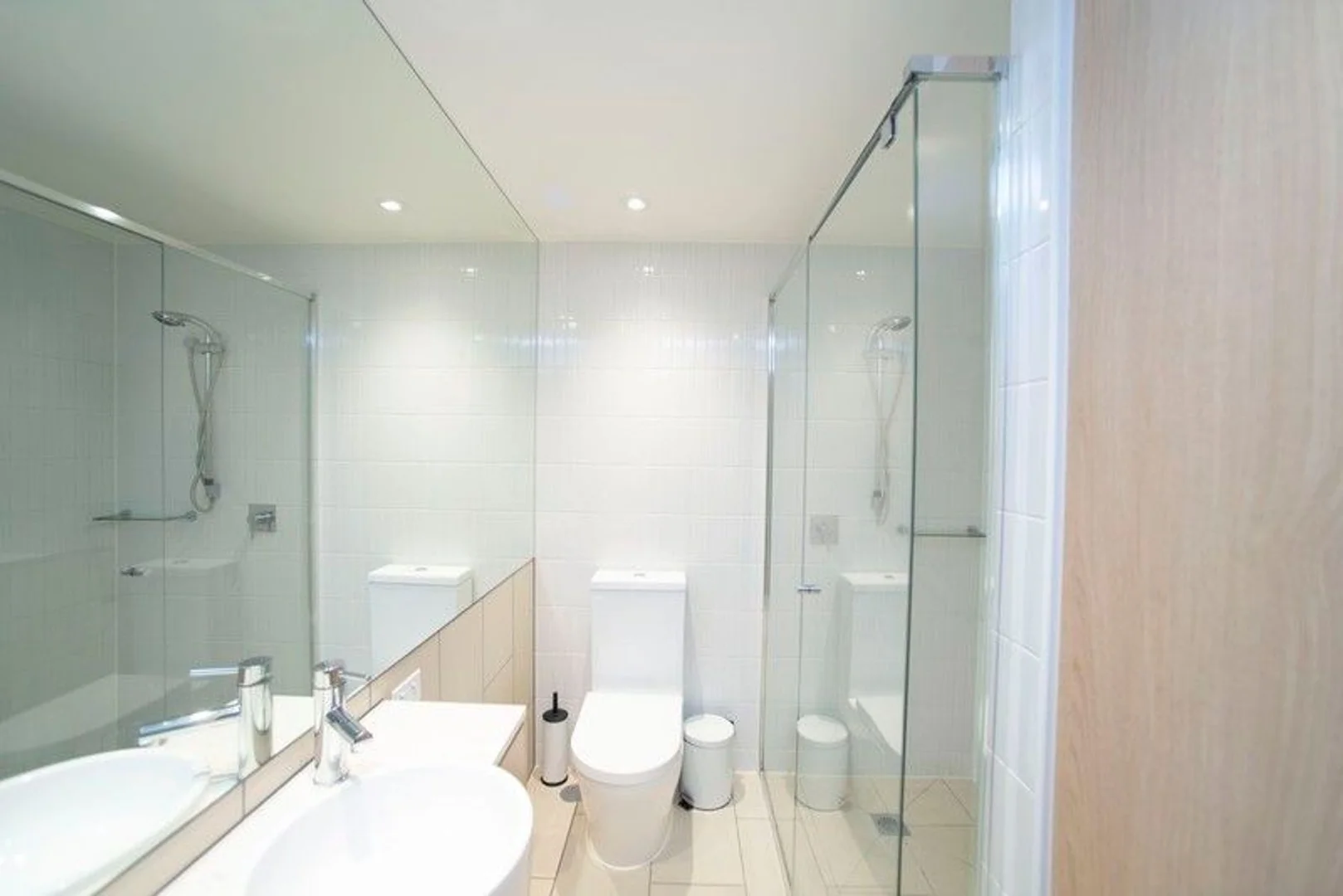 Additional image 5 of 2304/2663 Gold Coast Highway, Broadbeach QLD 4218