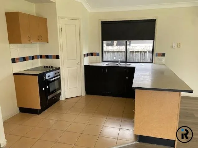 Additional image 3 of 49 Serafina Dr, Helensvale QLD 4212