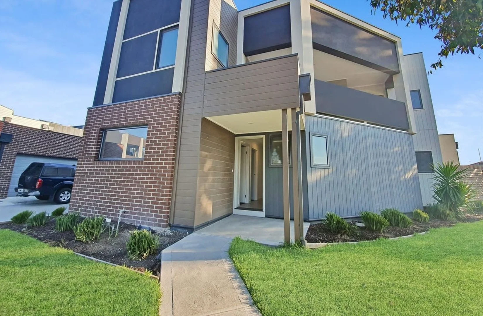 30/205 James Mirams Drive, Roxburgh Park VIC 3064