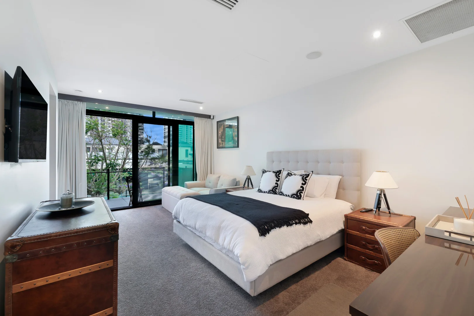 Additional image 22 of 22 Admiralty Drive, Paradise Waters QLD 4217