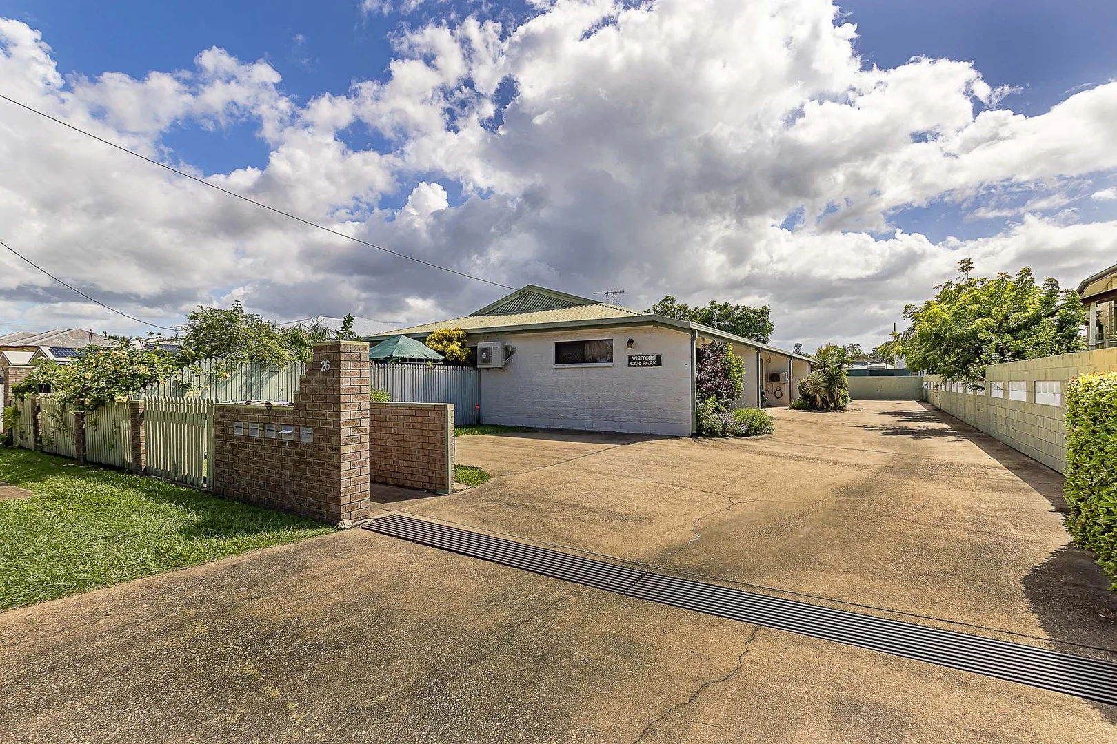 2/26 Meenan Street, Garbutt QLD 4814