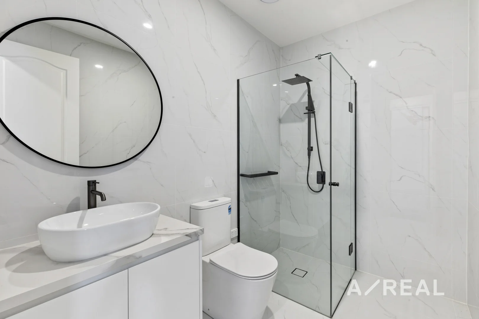 Additional image 11 of 2/30 Wadham Parade, Mount Waverley VIC 3149