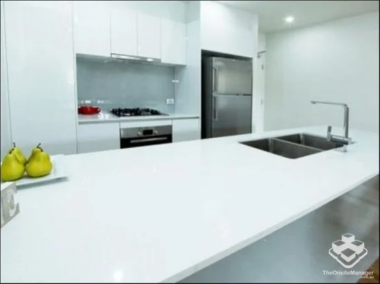 7/2 Laurence St, St Lucia QLD 4067 photo 4