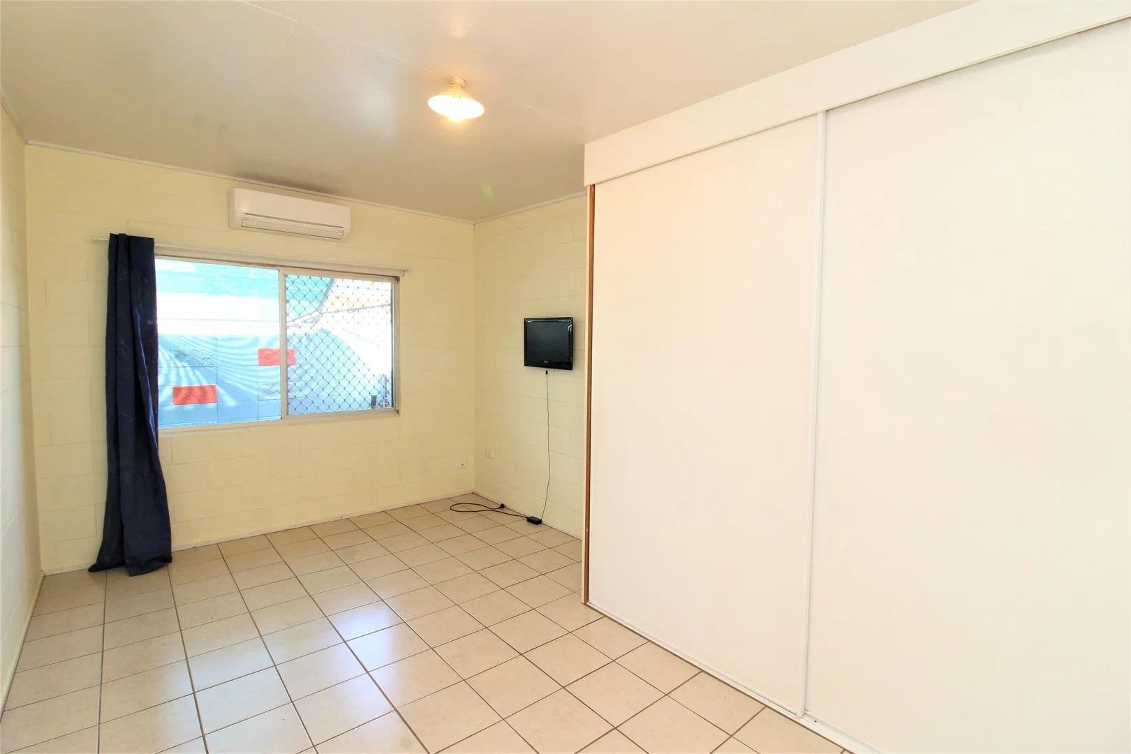 Unit 2/5 Kaeser Road, Mount Isa QLD 4825