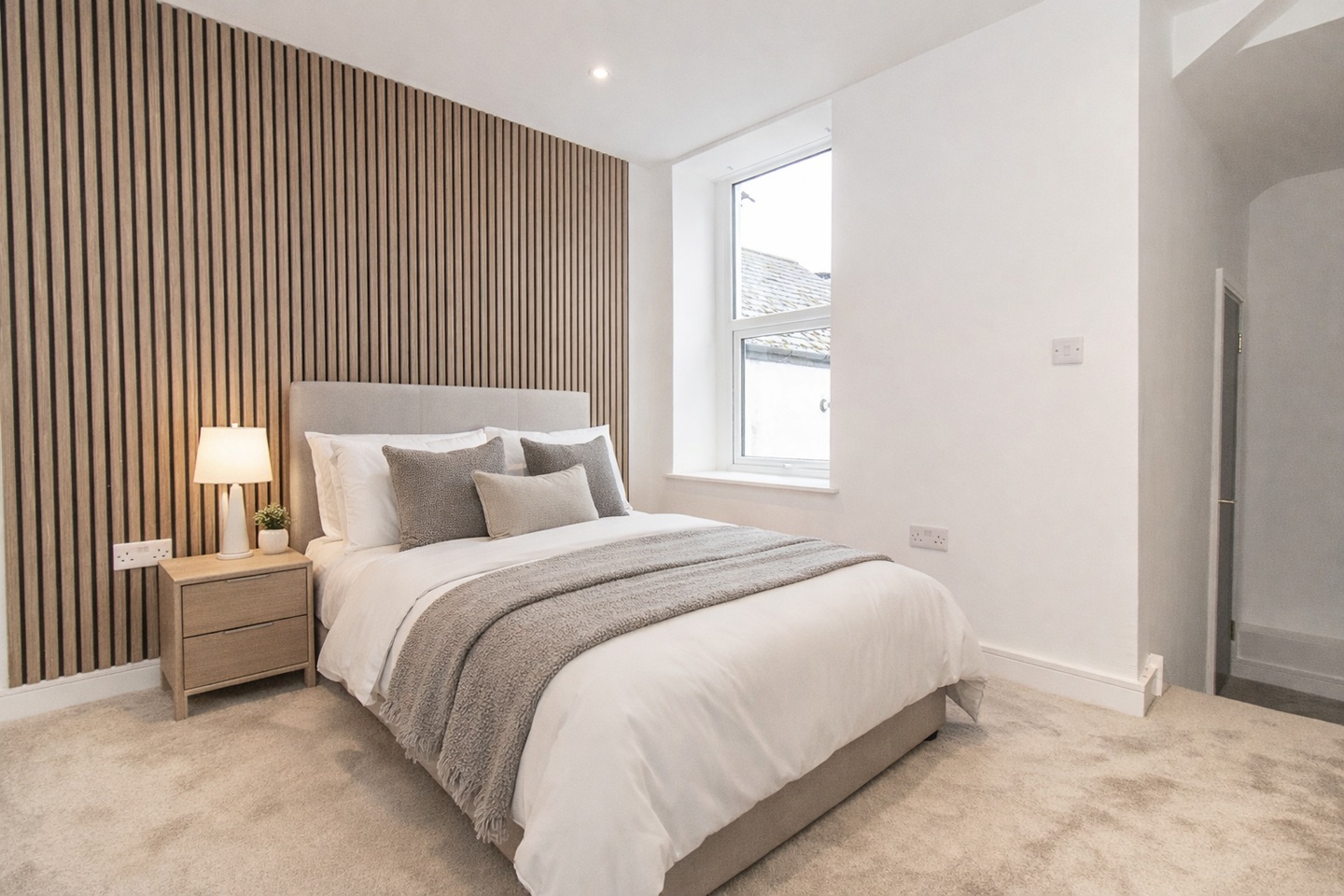 2 Bed Flat, North Road, CF14, N1 7GU photo 3
