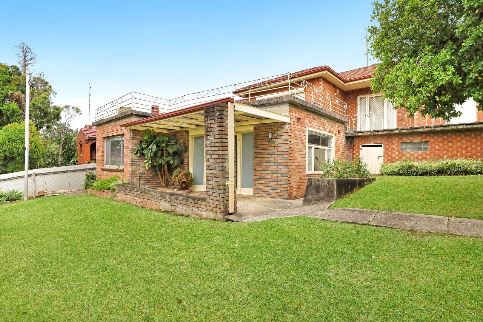 2/26A Matthews Street, Wollongong NSW 2500