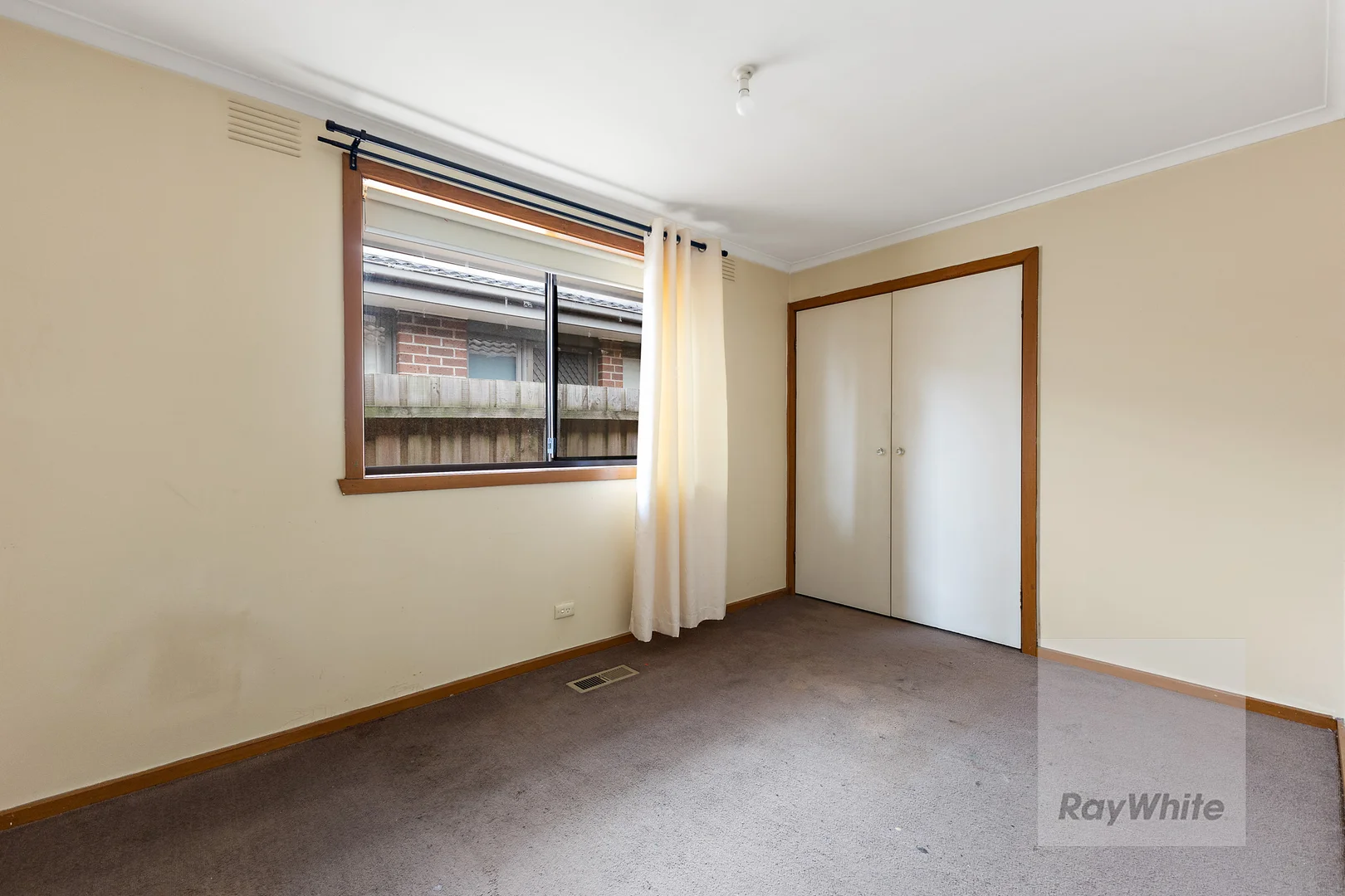 Additional image 8 of 71 Freeman Crescent, Mill Park VIC 3082