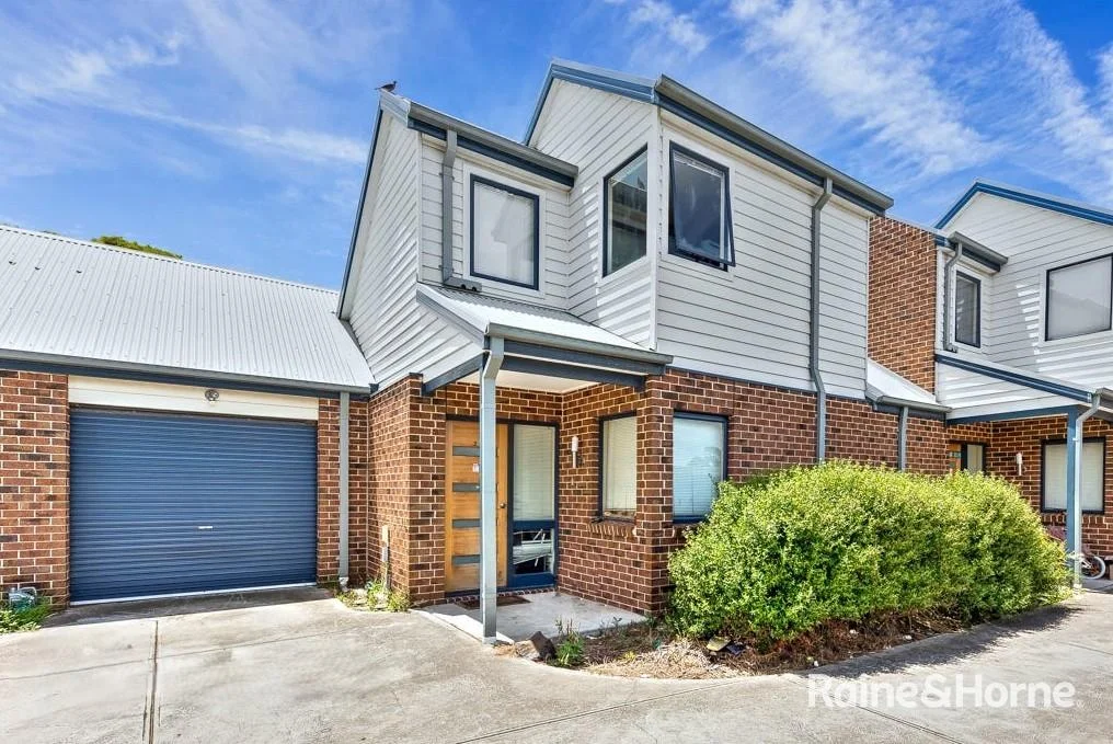 2/12 Emily Street, St Albans VIC 3021
