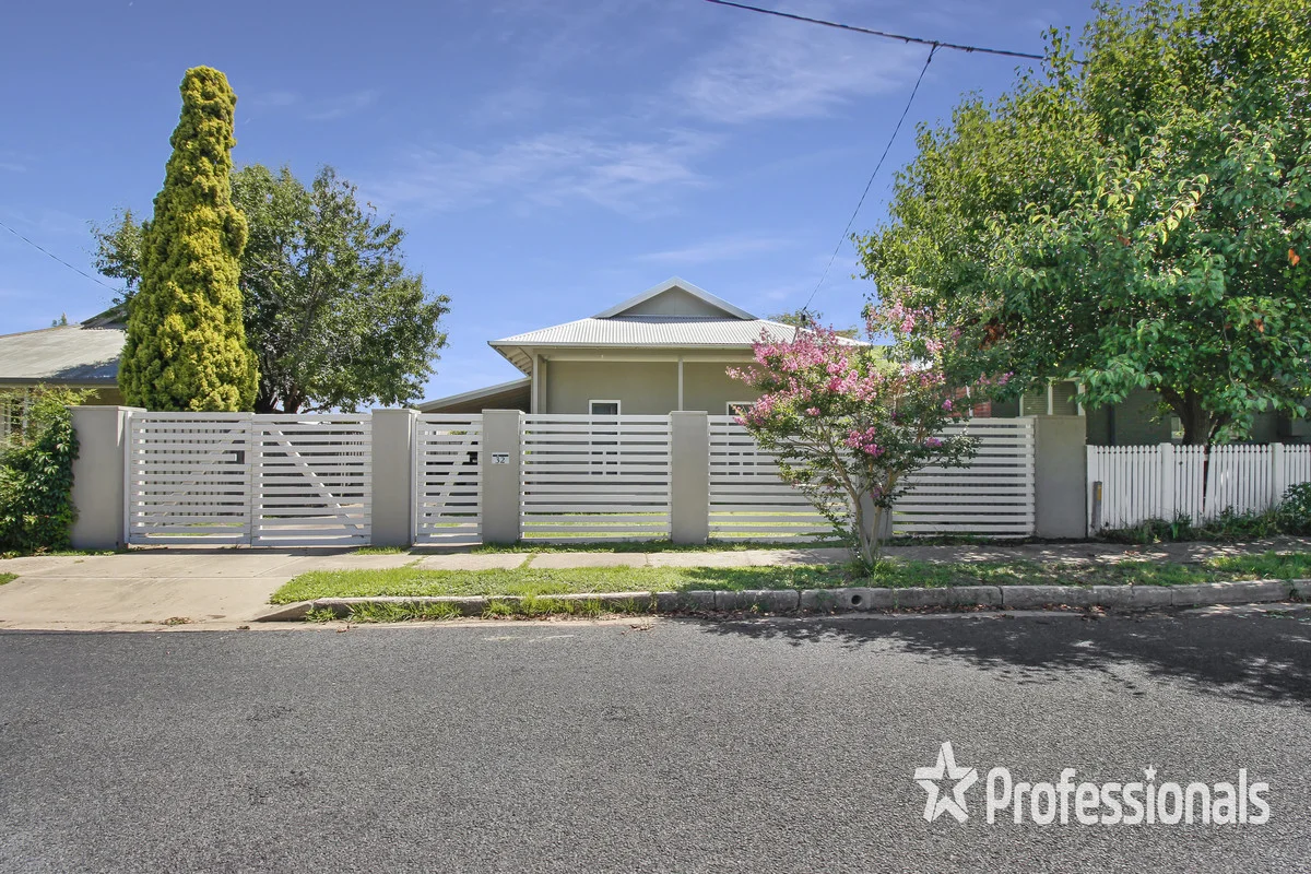 32 Broad Street, Wagga Wagga NSW 2650