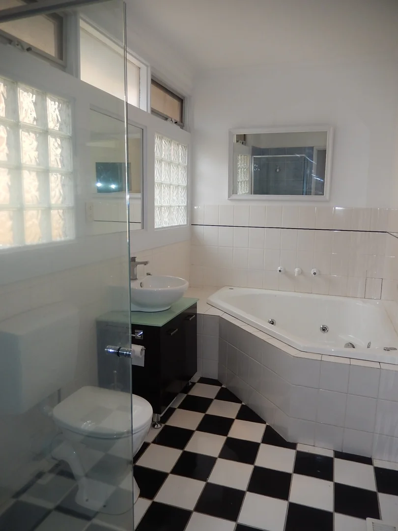 Additional image 9 of 1/2 Pinewood Drive, Mount Waverley VIC 3149