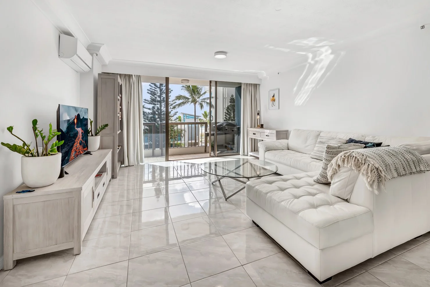 303/28 Northcliffe Terrace, Surfers Paradise QLD 4217