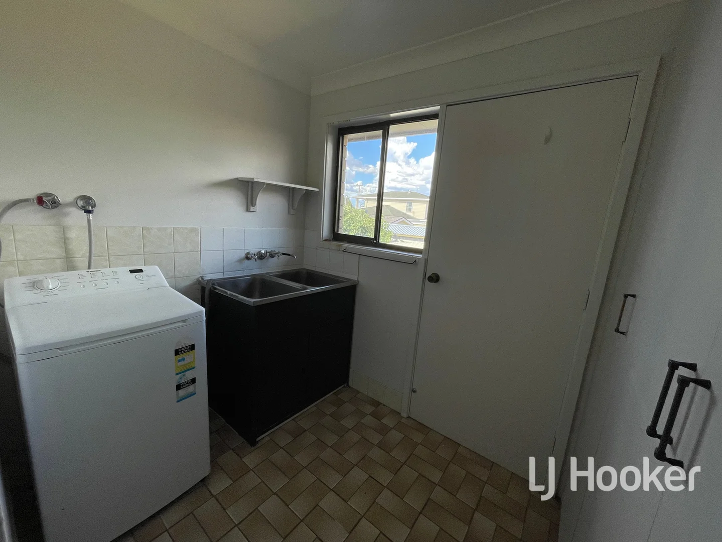 Additional image 9 of 11 Jacaranda Crescent, Inverell NSW 2360