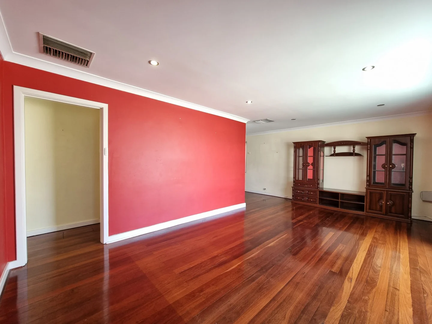 12 Laurel Close, Riverton WA 6148 photo 4