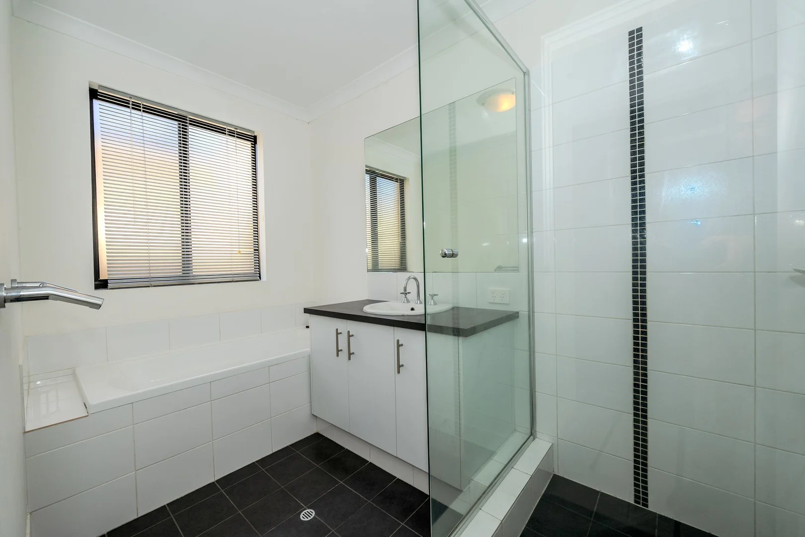 Additional image 11 of 199C Landsdale Road, Landsdale WA 6065