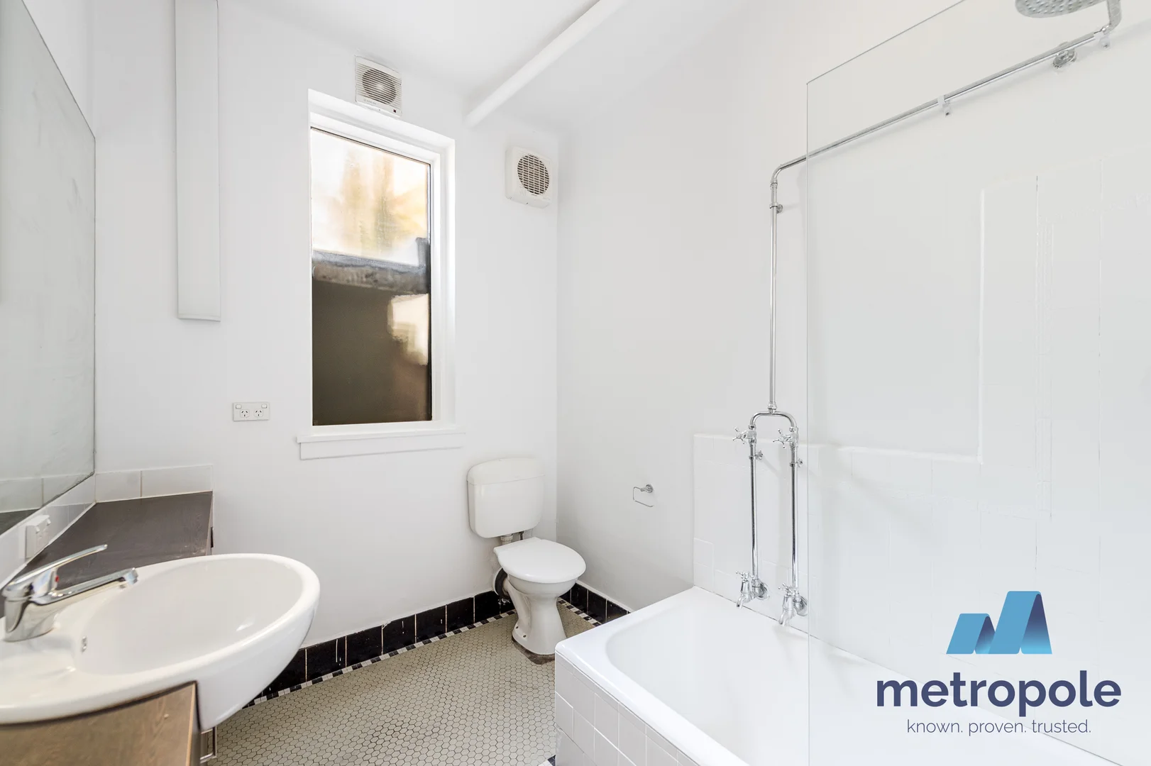 Additional image 3 of 1/17 Charnwood Grove, St Kilda VIC 3182