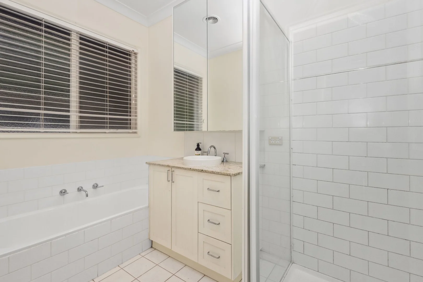 Additional image 7 of 17 Rodney St, Quarry Hill VIC 3550