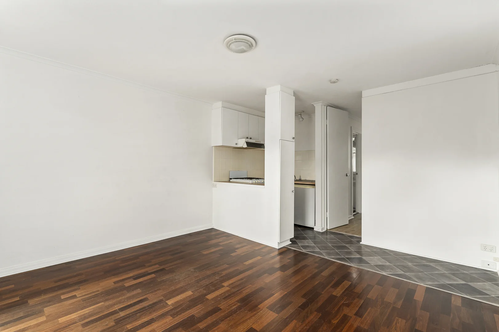 Additional image 2 of 2/42 Eastbourne Street, Windsor VIC 3181