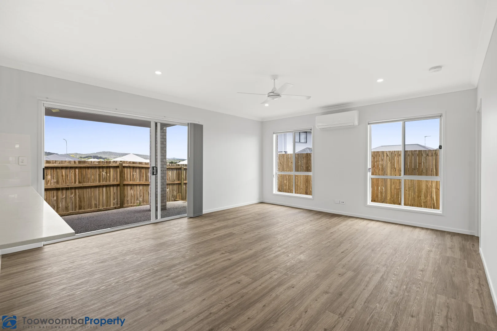 Additional image 4 of 5 Dunmall Crescent, Glenvale QLD 4350