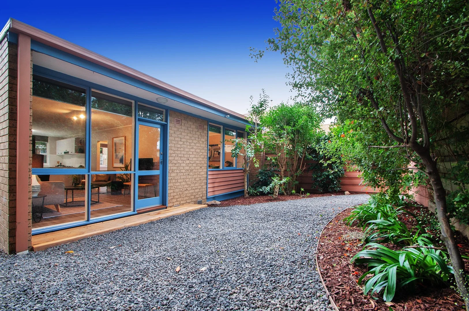 12/8-12 Landale Avenue, Croydon VIC 3136