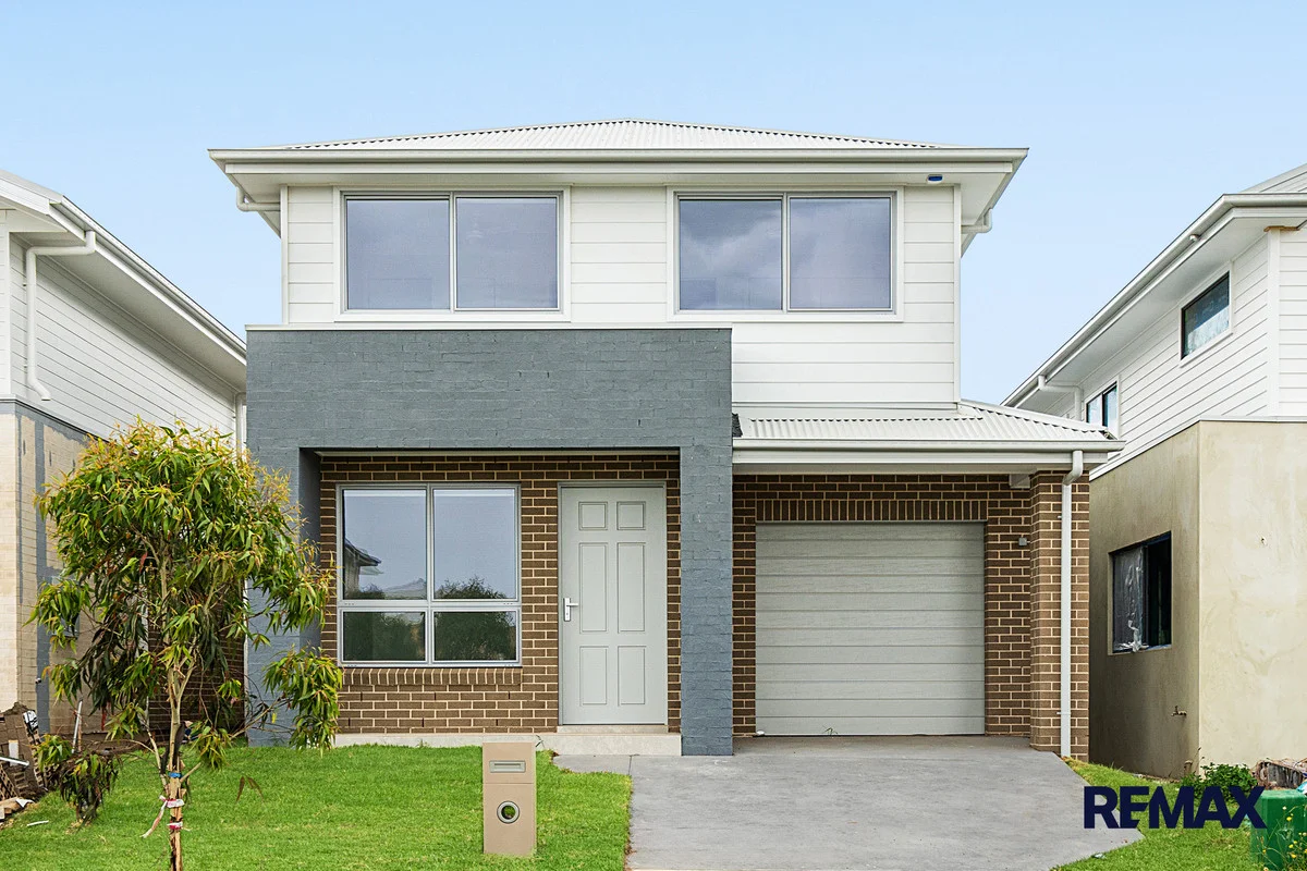 5 Creek Way, Cobbitty NSW 2570