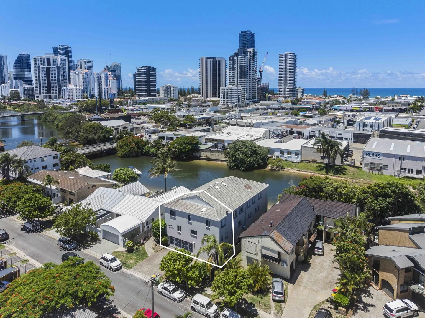 Additional image 11 of 1/7 Orvieto Avenue, Mermaid Waters QLD 4218