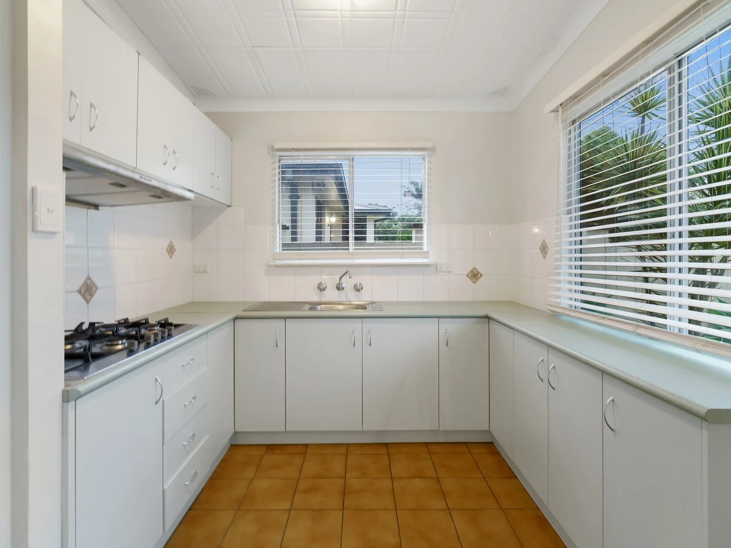 Additional image 2 of 27 Inderan Avenue, Lake Haven NSW 2263