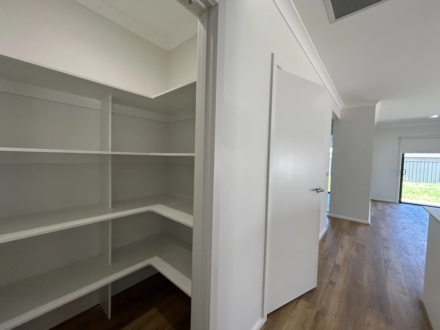 Additional image 3 of 54 Livingston Boulevard, Benalla VIC 3672