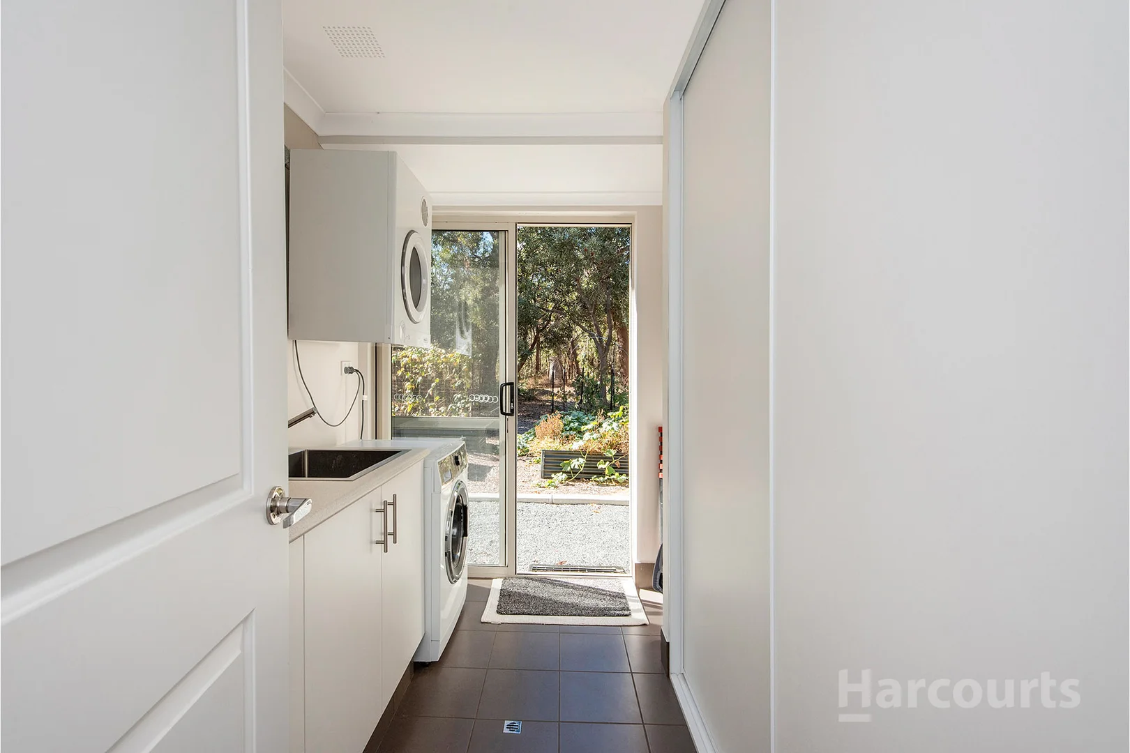 Additional image 21 of 208 Gordon Road, Parklands WA 6180