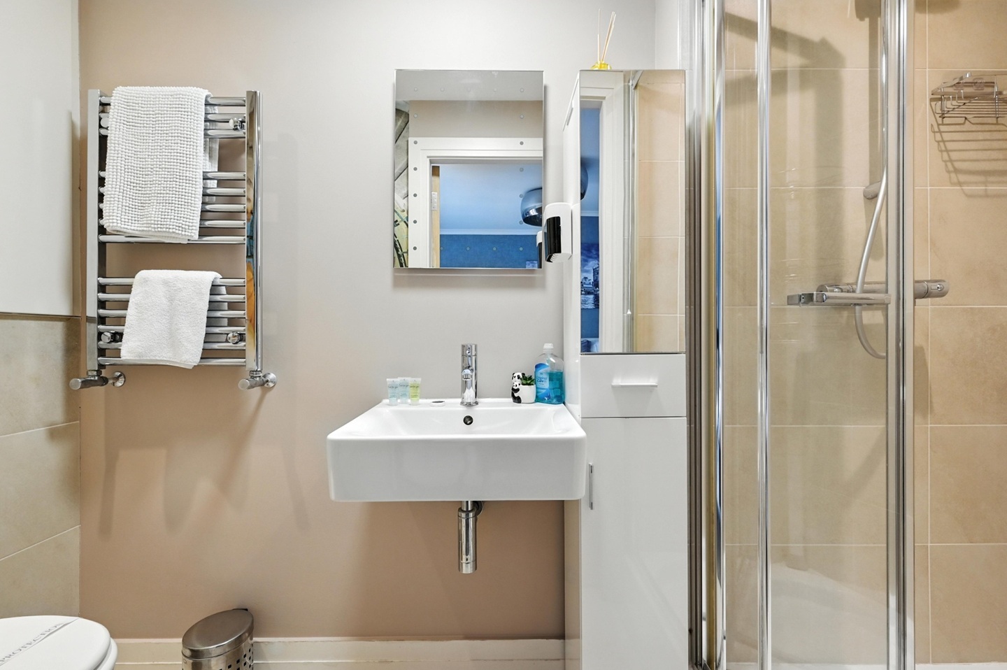 Additional image 17 of 2 Bed Flat, Princes Dock Street, BT1, N1 7GU