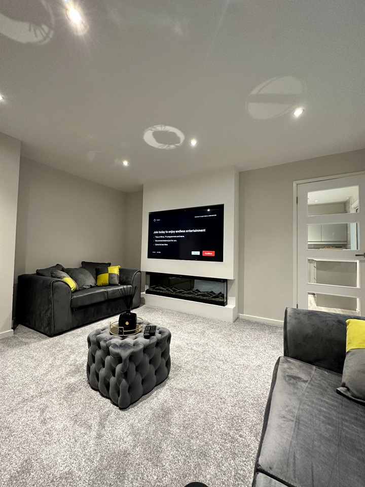 3 Bed Terraced House, Overend Close, S14, N1 7GU