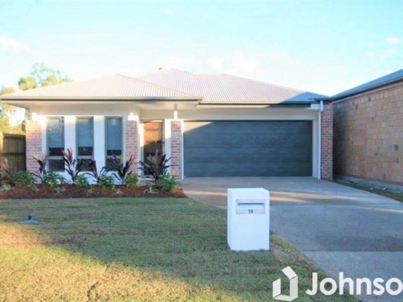 19 Wells Place, Wynnum West QLD 4178
